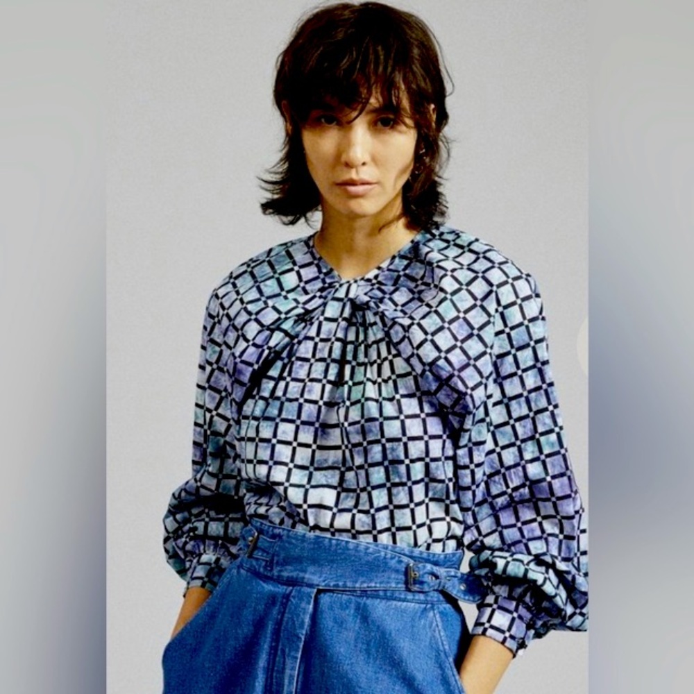 Rachel Comey Blue Top With Geometric Pattern and Twisted Front Size 0